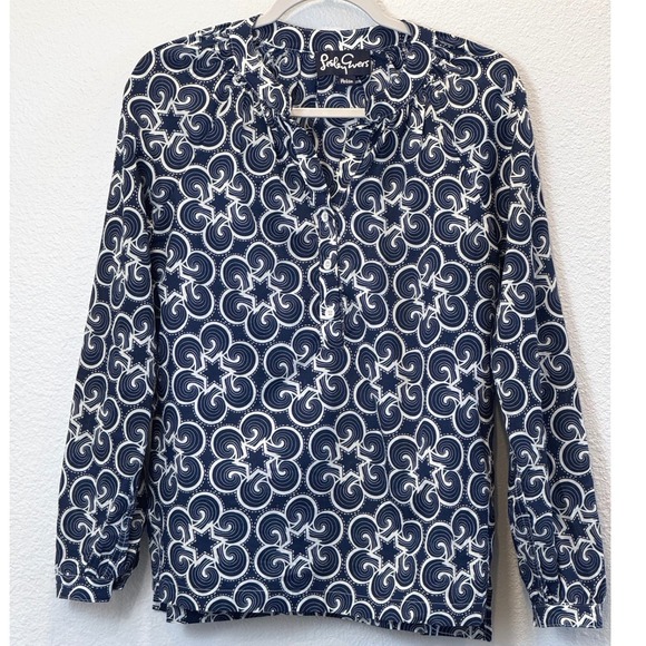 Lesley Evers Tops - Lesley Evers Navy White Geometric Swirl Star Cotton Blouse Top Womens Medium
